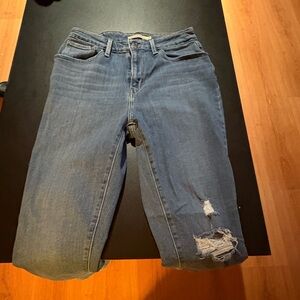 Levi's Women's Distressed Medium Blue Skinny Jeans